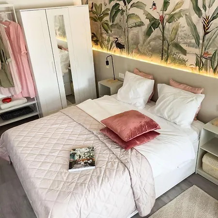 Palace Quarter 2 Peaceful Modern Floor Lejlighed