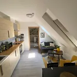 Palace Quarter 2 Peaceful Modern Floor Daire